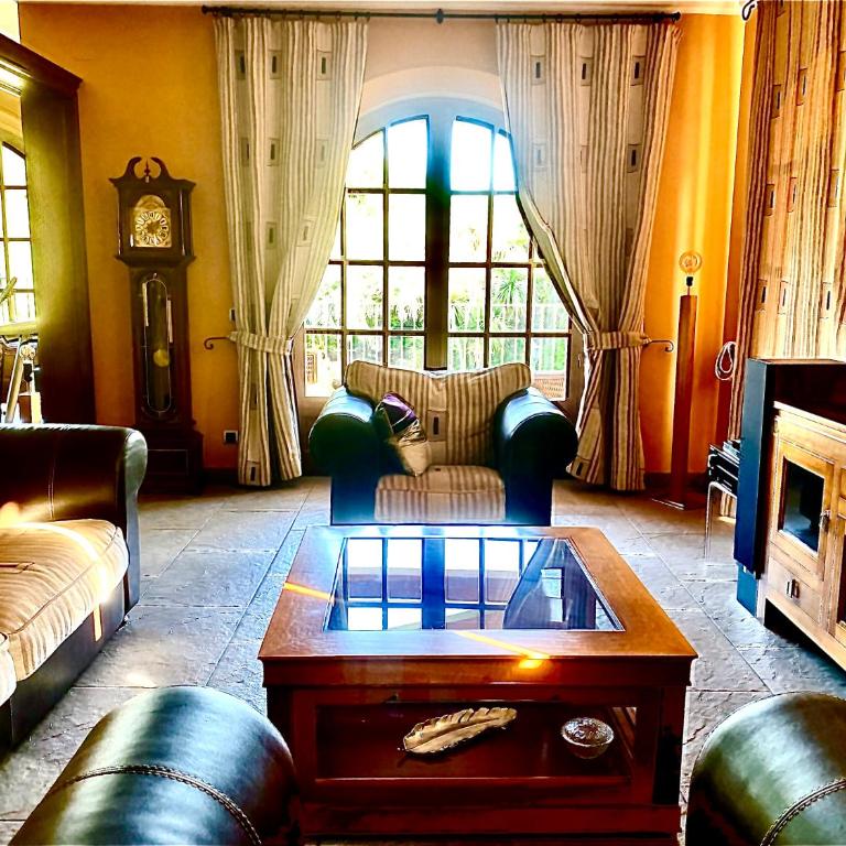 Chalet Boutique con chimenea y indoor pool - Villa - 26