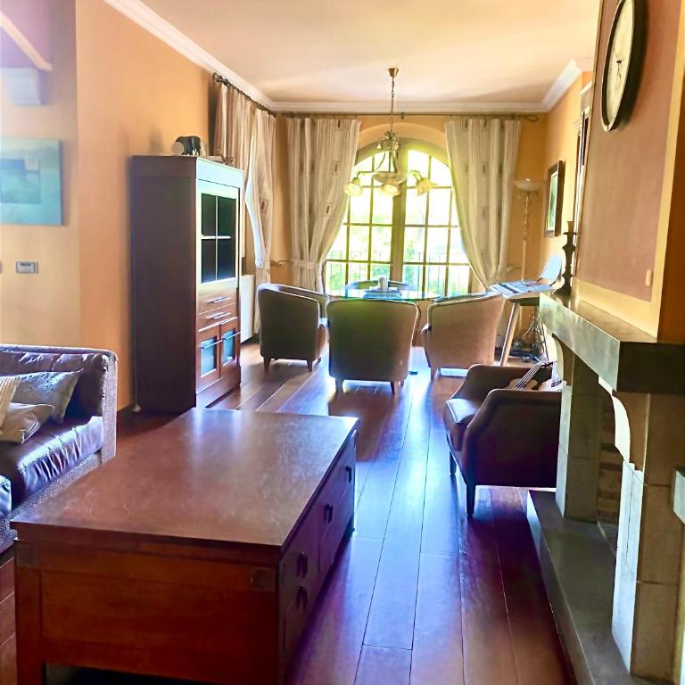Chalet Boutique con chimenea y indoor pool - Villa - 22