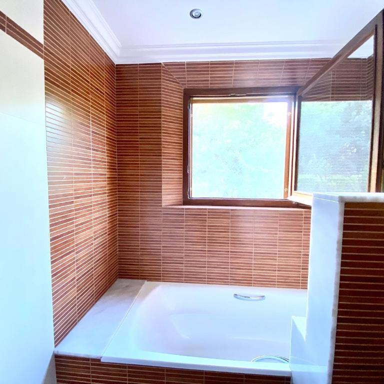 Chalet Boutique con chimenea y indoor pool - Villa - 20