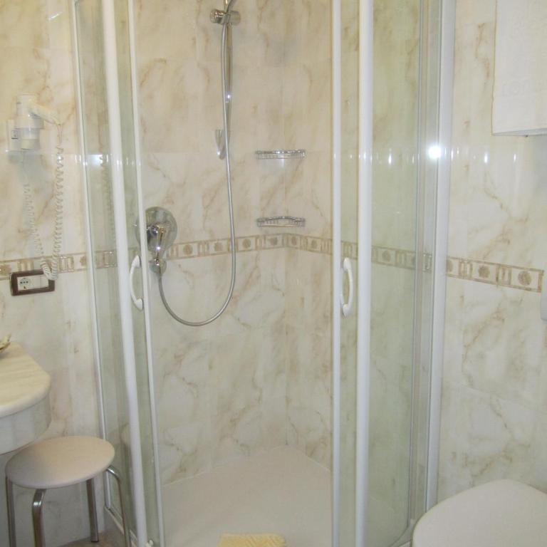 Hotel Corona Krone - Camera Comfort Matrimoniale/Doppia con Letti Singoli - 10