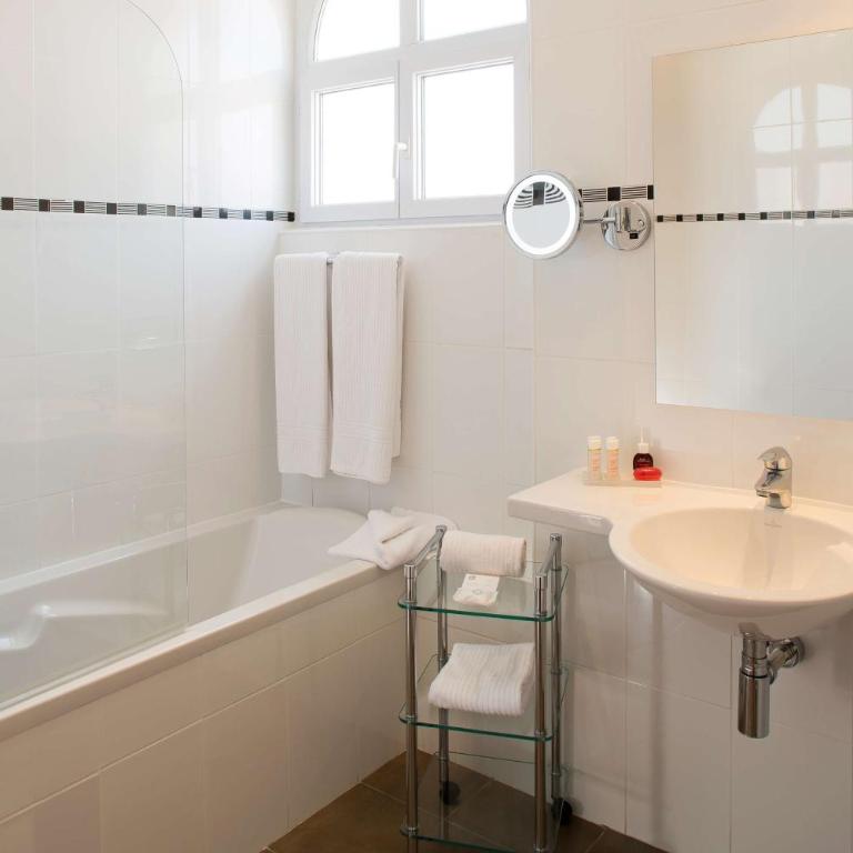 BW Premier Collection Mondial - Chambre Double Supérieure - Vue sur Ville - 6