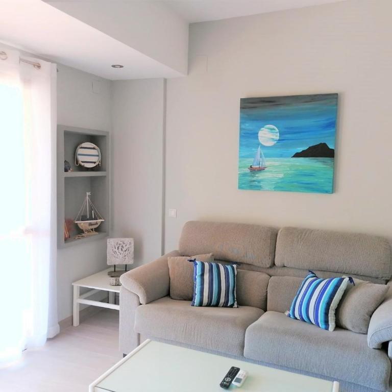 Apartamento 42 Eurosol, a 5 min Carihuela - One-Bedroom Apartment - 1