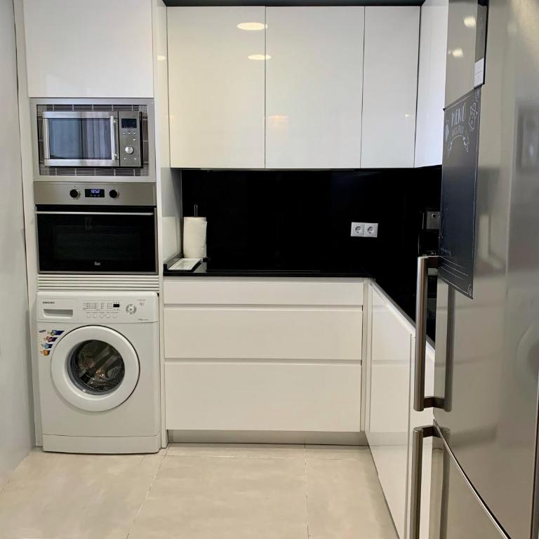 Duplex a 3 minutos de playa de la victoria Cadiz - Apartamento de 3 dormitorios - 8