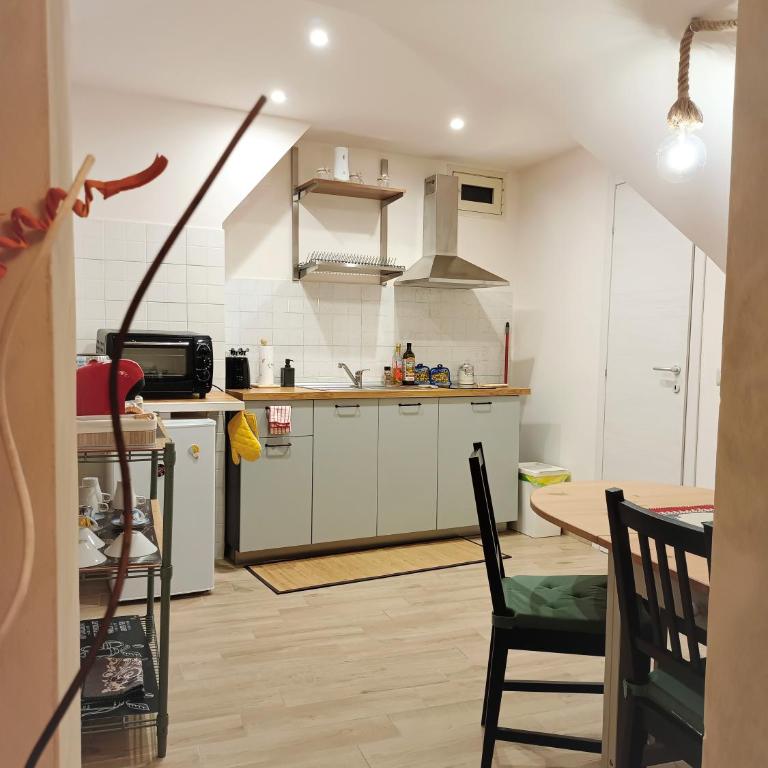 EtnaCiTy Guest House Apartment - Appartamento Standard - 7