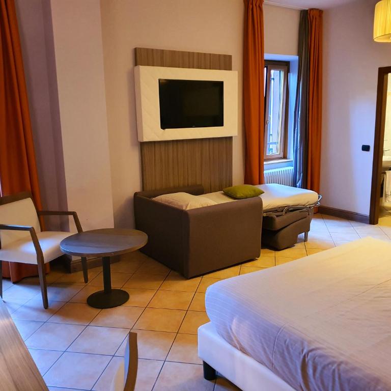Hotel Garnì Cristallo - Camera Tripla Economy - 4