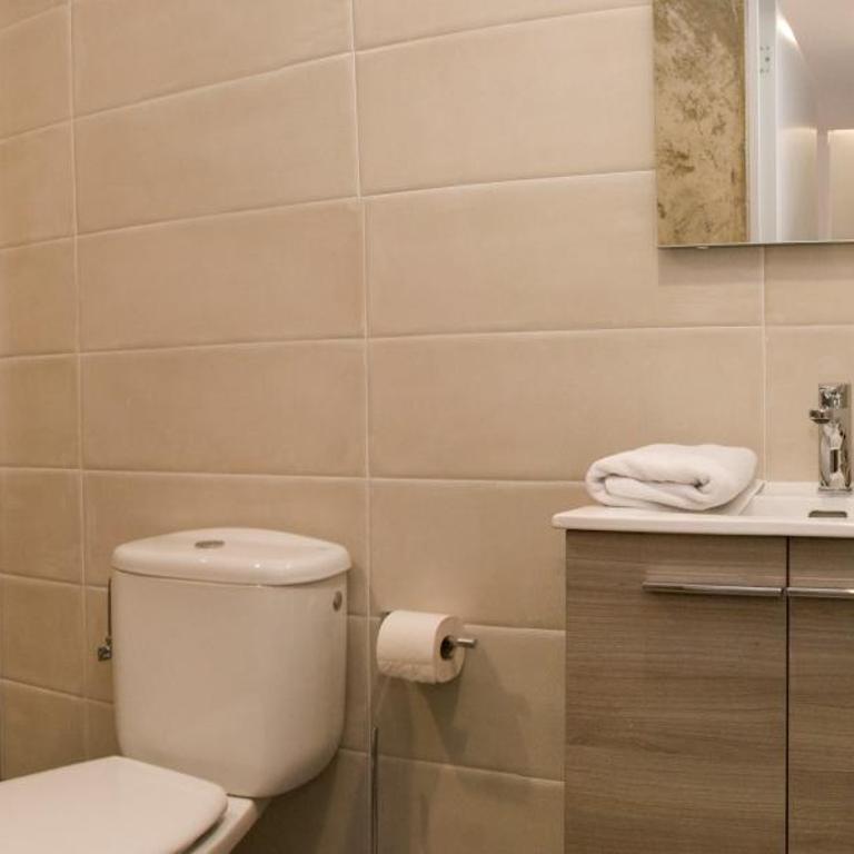 Malva Hostel Estartit - Triple Room - 8
