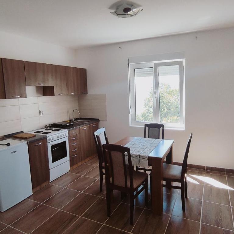 Apartmani Venecija - One-Bedroom Apartment - 29