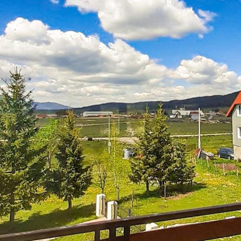 Mountain Peace Cottage - Three-Bedroom House - 26