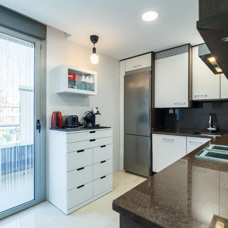 UHC Salou Villa Family Complex - Apartamento Familiar con vistas al jardín - 5