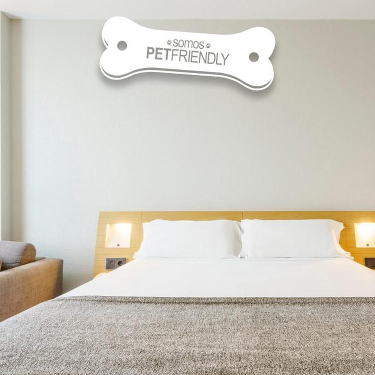 Ilunion Valencia 4 - Double Room Pet Friendly - 4