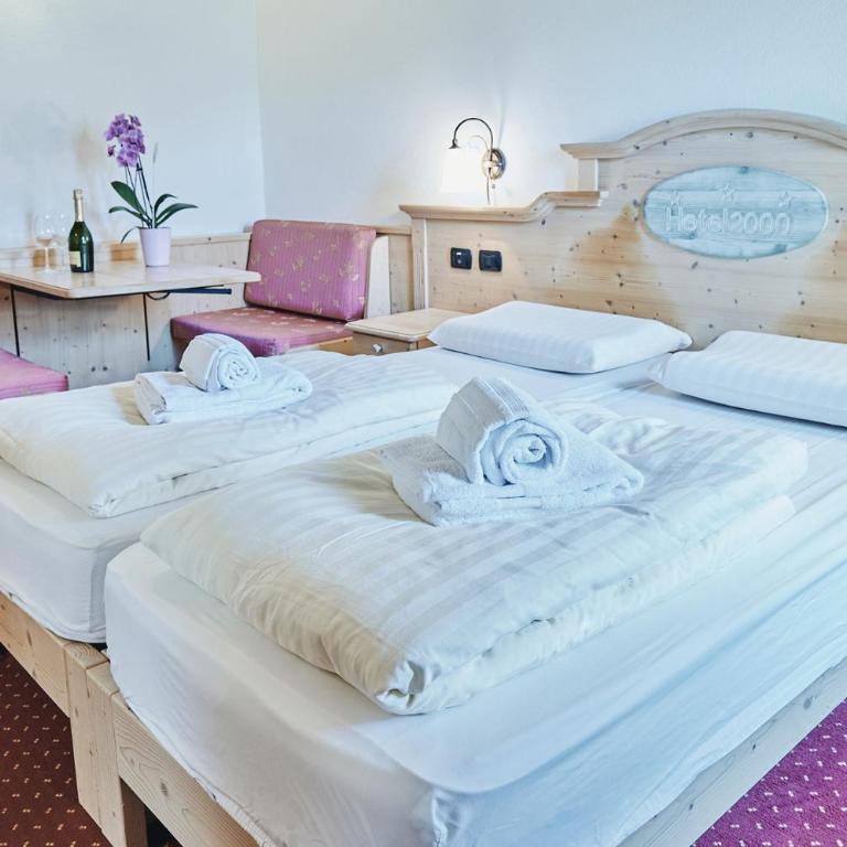 Hotel 2000 - Double or Twin Room - 3