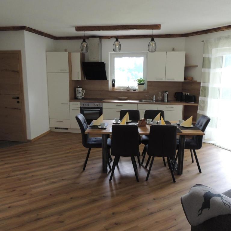 Haus Hüttenberger - Apartamento de 2 dormitorios con ducha - 83