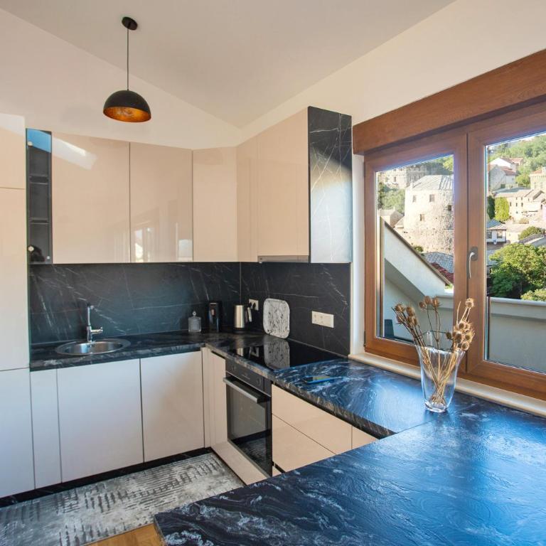 Exclusive Penthouse Old town with sauna and jacuzzi - Three-Bedroom Apartment - 22