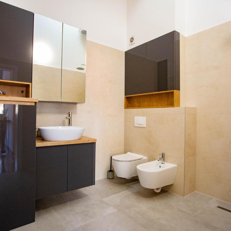 Exclusive Penthouse Old town with sauna and jacuzzi - Three-Bedroom Apartment - 23