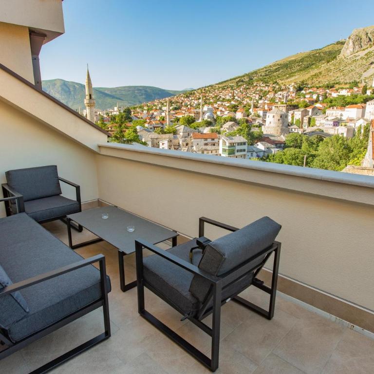Exclusive Penthouse Old town with sauna and jacuzzi - Three-Bedroom Apartment - 30