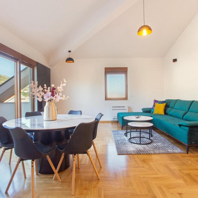Exclusive Penthouse Old town with sauna and jacuzzi - Three-Bedroom Apartment - 31