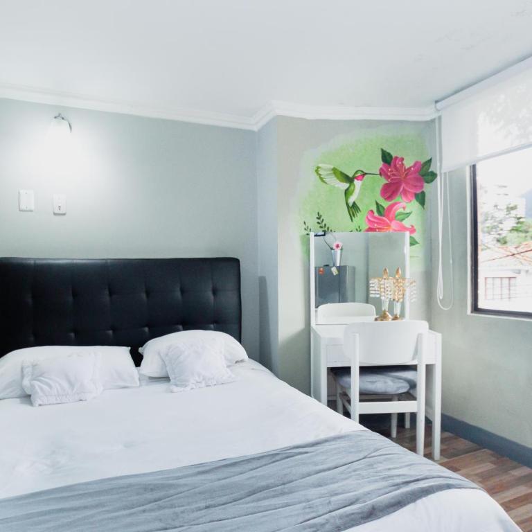 ApartaSuites & Hotel Bogota Suamox - Habitación Triple Estándar - 9