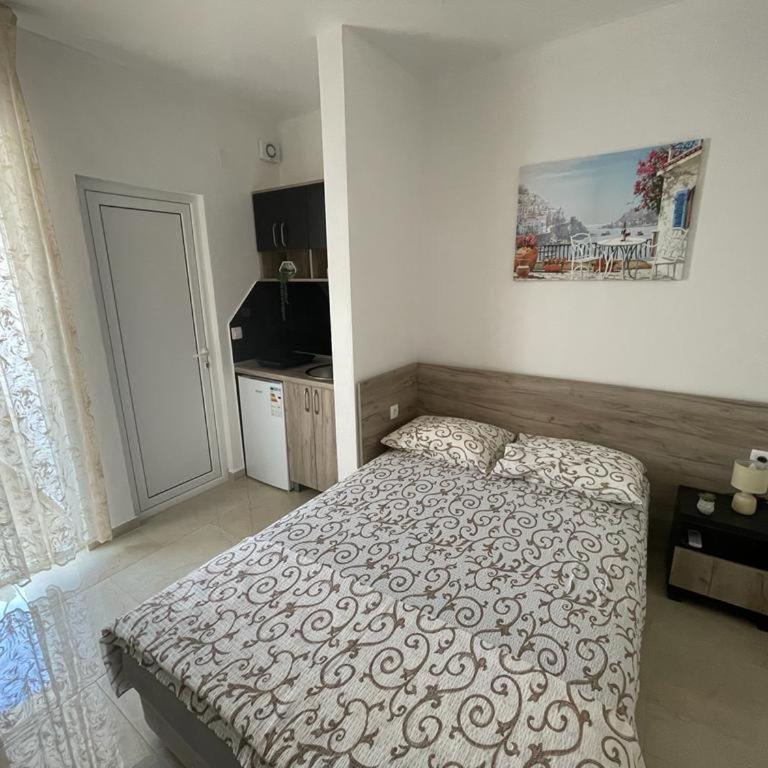 Apartments Pericic - Studio - 10