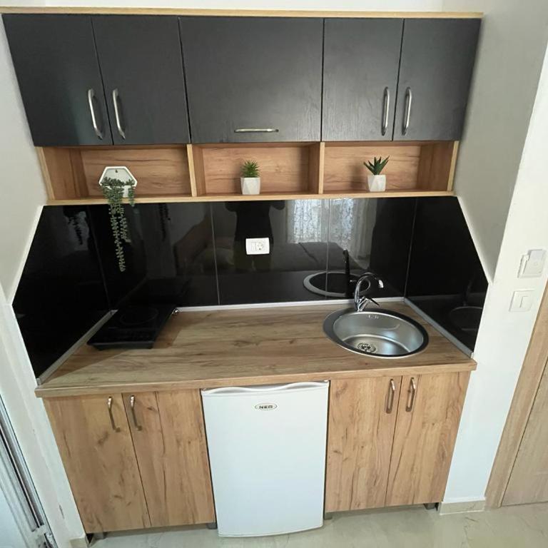 Apartments Pericic - Studio - 10
