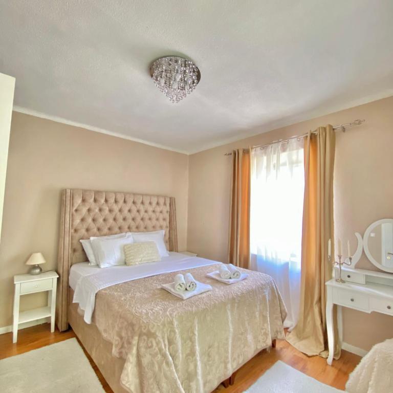 A 100 Years Old Rustic Mediterranean stone house with large terrace - Two-Bedroom Apartment - 33