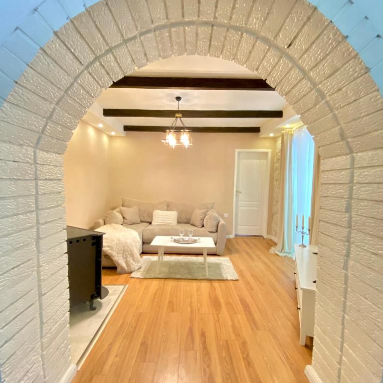 A 100 Years Old Rustic Mediterranean stone house with large terrace - Two-Bedroom Apartment - 13