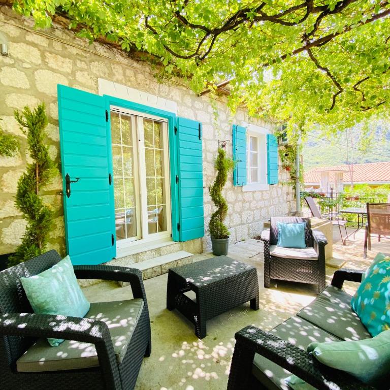 A 100 Years Old Rustic Mediterranean stone house with large terrace - Two-Bedroom Apartment - 11
