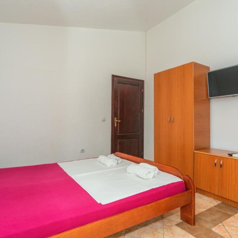 Apartments Sara - Standard One Bedroom Apartment - 17