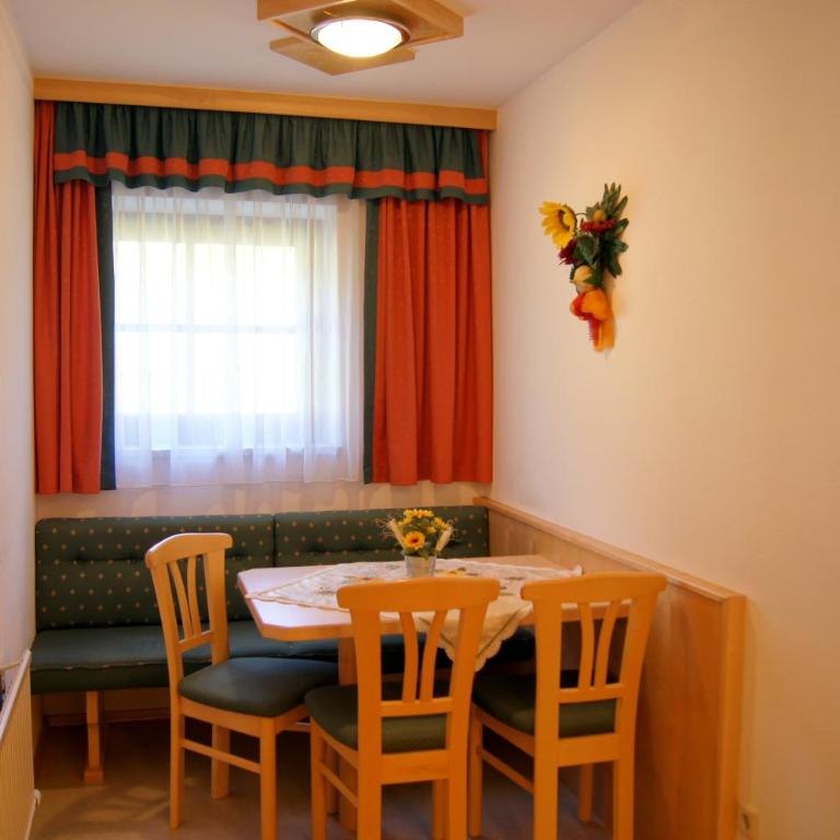 Landhaus Maurer - Apartment mit Gartenblick - 1