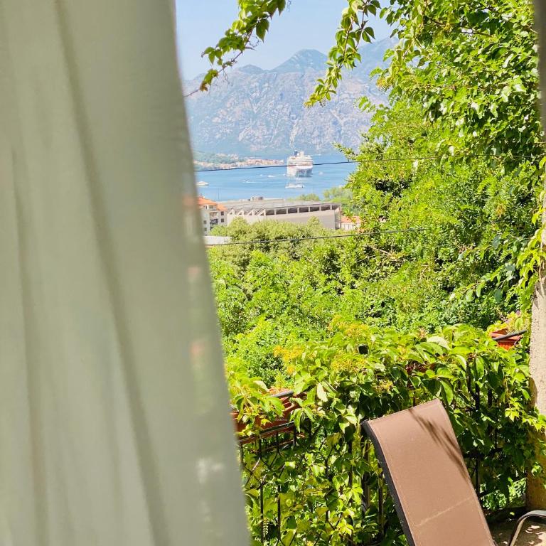 A 100 Years Old Rustic Mediterranean stone house with large terrace - Two-Bedroom Apartment - 2