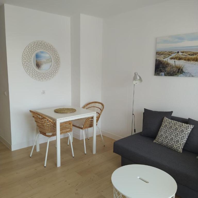 Apartment AYALGA - Pool view - Good Wifi - Smart TV-Residence Dunia IV - One-Bedroom Apartment - 6