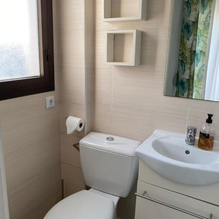 Estudio sin habitación ,todo en una estancia Blanco Denia - Apartment mit 1 Schlafzimmer - 3