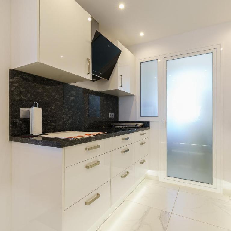 MalagaSuite Casa Oceano - Apartamento de 2 dormitorios con vistas al mar - 8