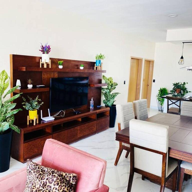 HERMOSO DEPARTAMENTO A UNOS PASOS DE LA PLAYA - Three-Bedroom Apartment - 1
