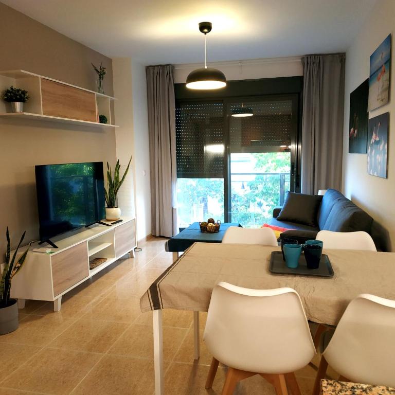 Mi Apartamento en el Delta del Ebro - Apartment with Balcony - 1