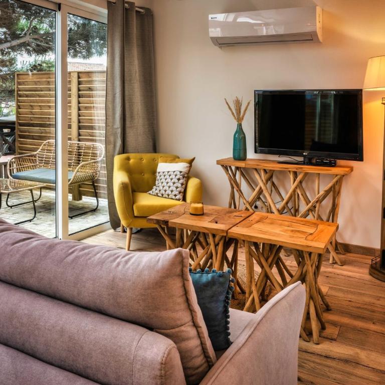 MAMITA 2 beautiful spacious and bright apartment T4 74m 18m of terrace - Apartment - 4