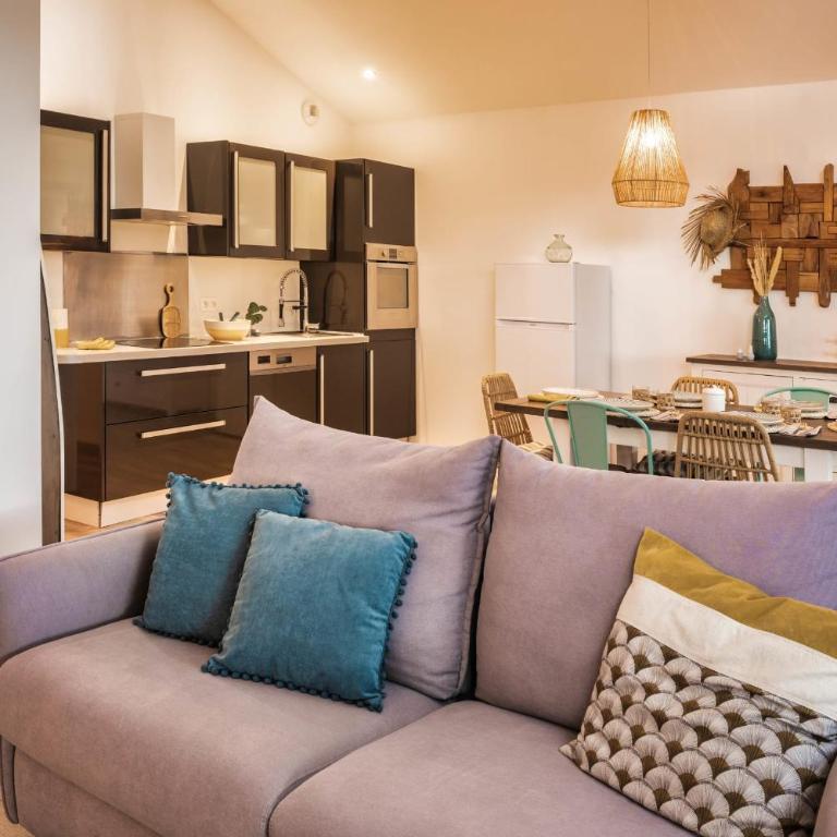 MAMITA 2 beautiful spacious and bright apartment T4 74m 18m of terrace - Apartment - 2