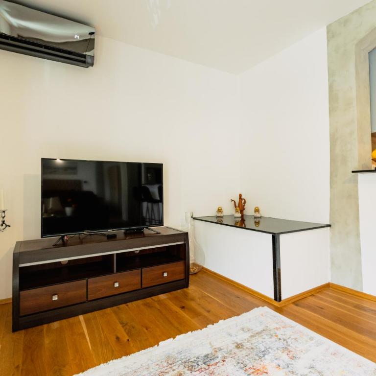 Laz Palace - Apartman - 3