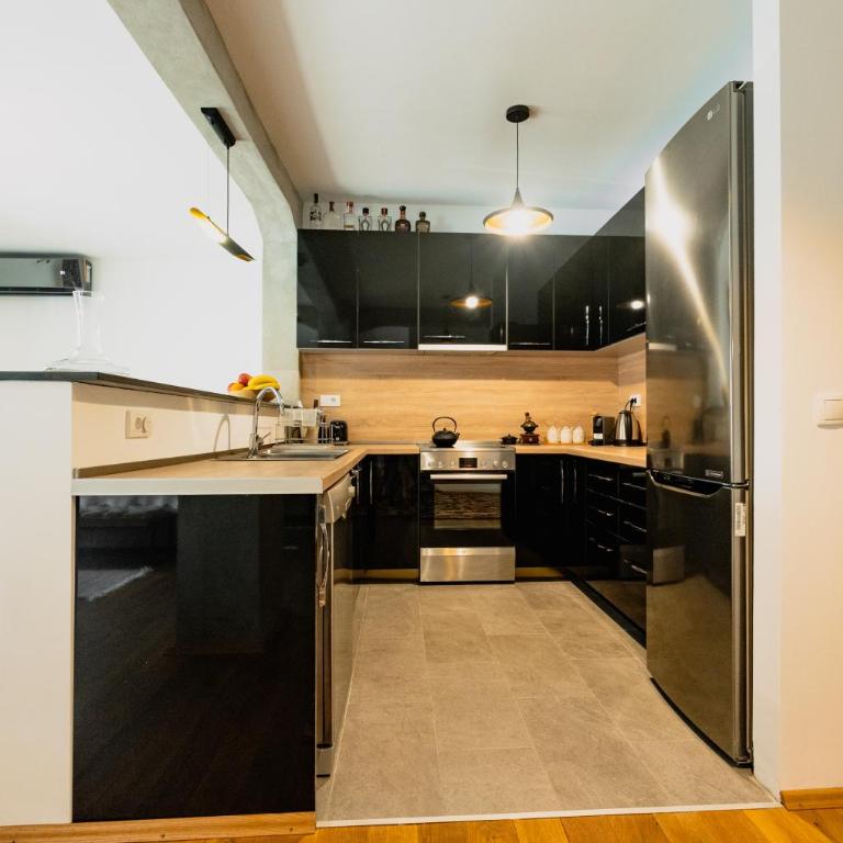 Laz Palace - Apartment - 15