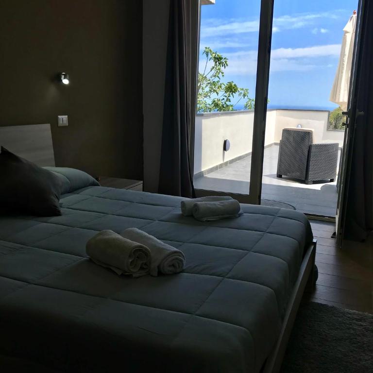 VILLA ZEN TAORMINA - Camera Matrimoniale/Doppia con Letti Singoli con Vista Mare - 25