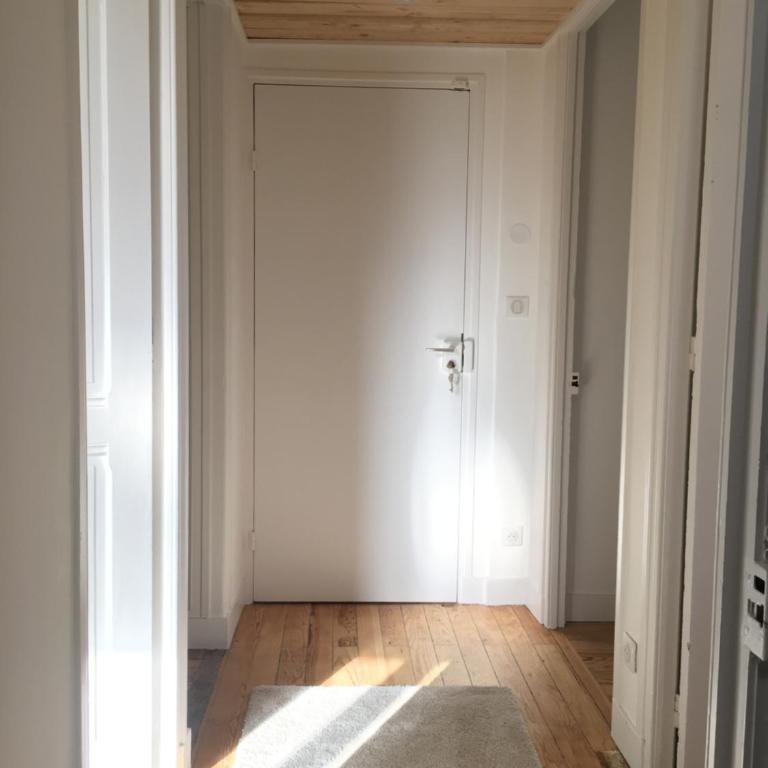 Bel appartement vue mer centre-ville, face plage - Appartement 2 Chambres - 25