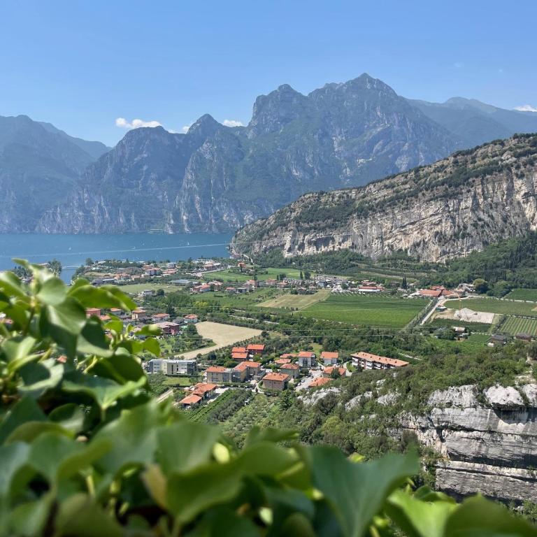 Outdooredo Garda Apartment - Appartamento con 3 Camere da Letto - 55