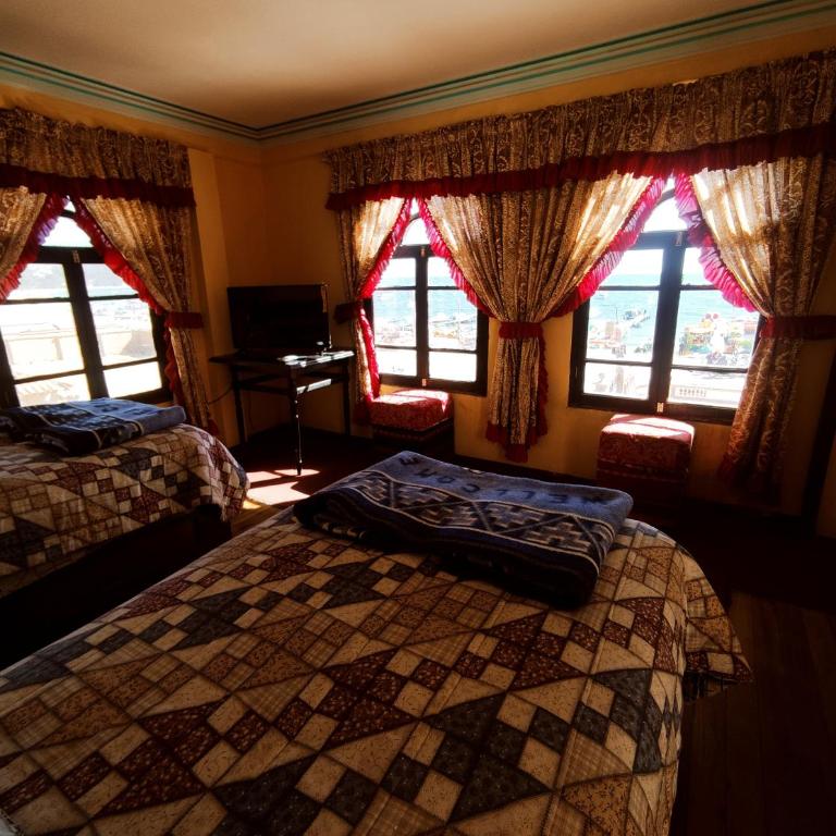 Kusi - Habitación Doble con vistas al lago - 2 camas individuales - 2