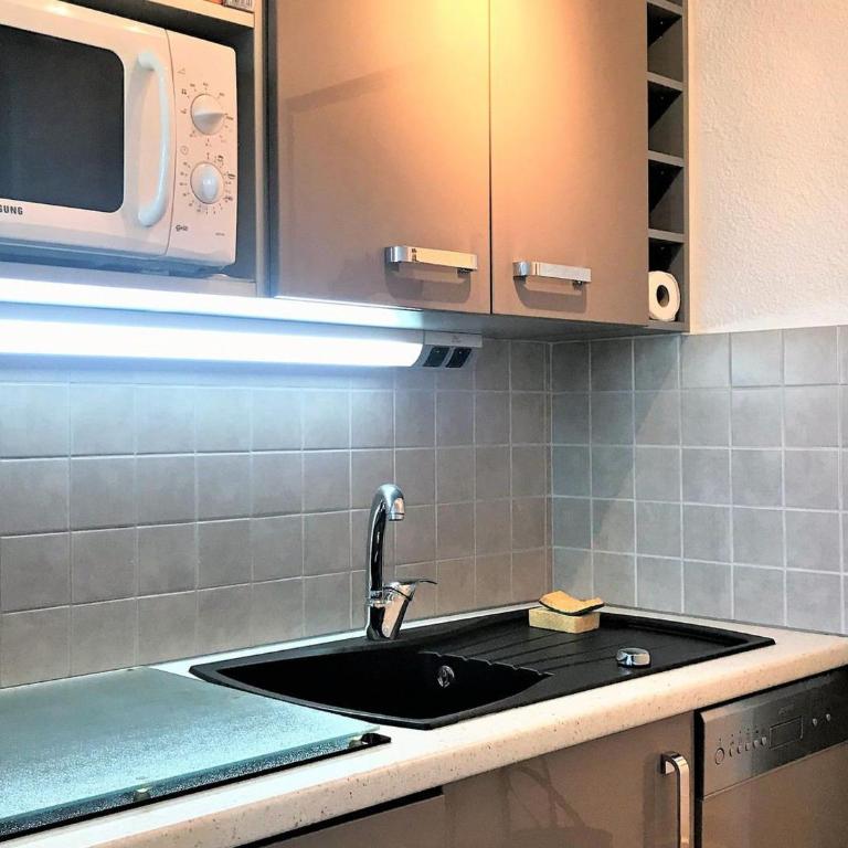 Appartement rénové au pied des pistes avec accès piscine - Appartement 1 Chambre - 4