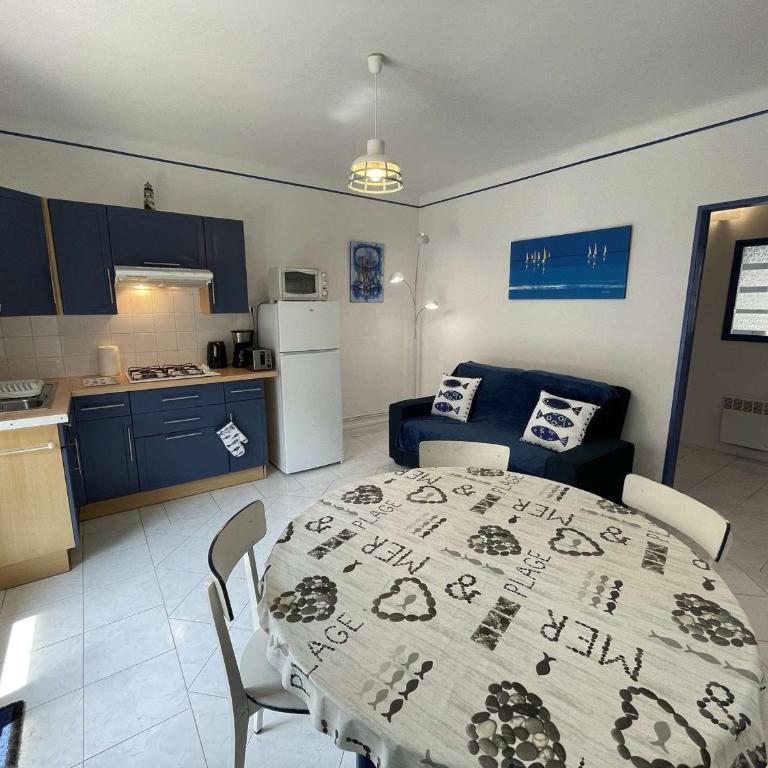 Appartement Moderne 2 Pièces + Cabine, Terrasse, Proche Plage – Saint-Jean-de-Monts - FR-1-224C-204 - Apartment - 1