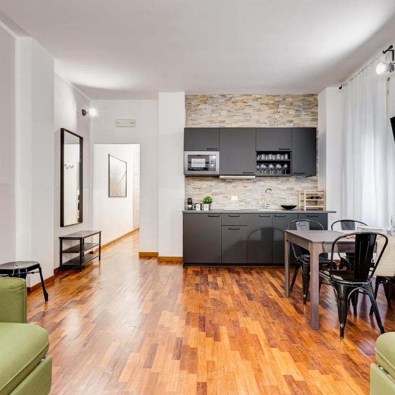 BMGA l Cozy Industrial Apartment in City Center - Appartamento con 1 Camera da Letto - 33
