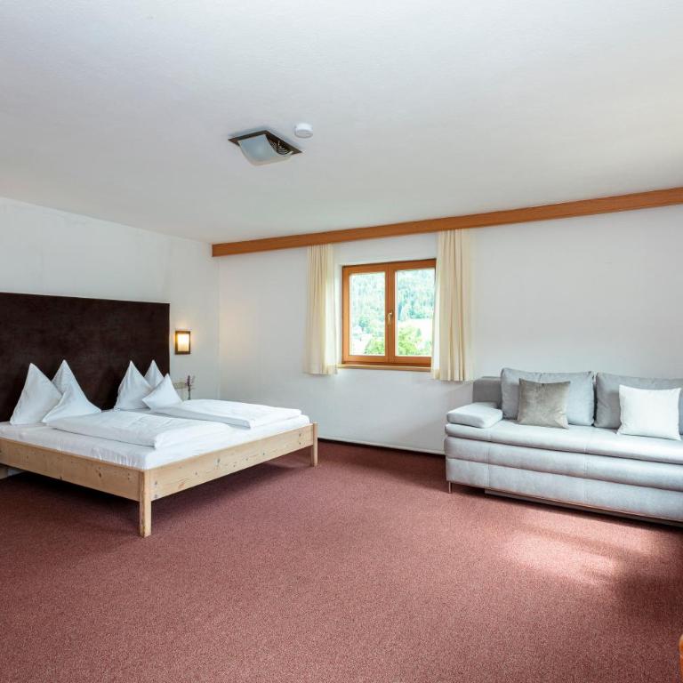 Der Pfindlhof - Familienzimmer mit Bergblick - 1