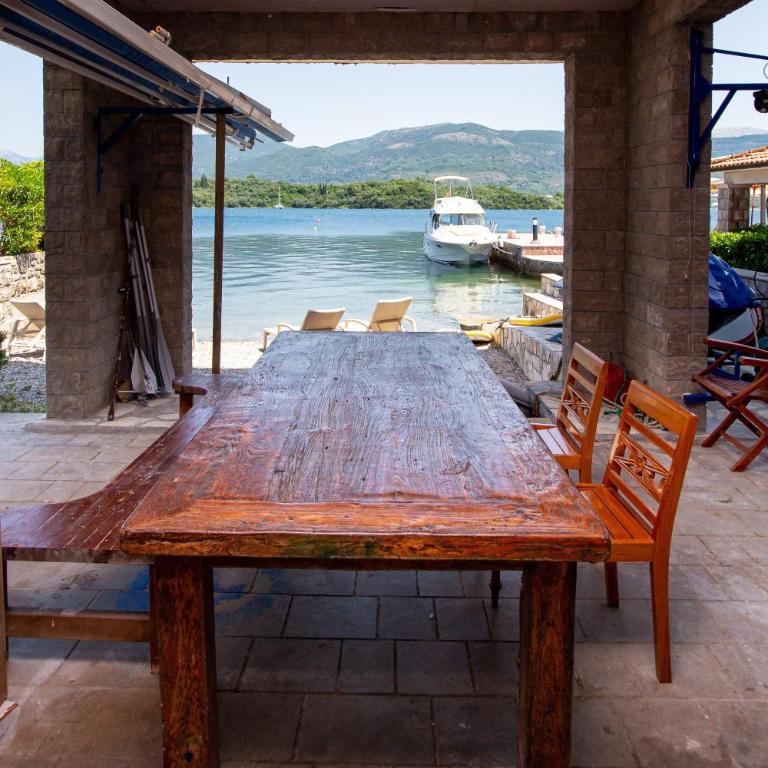Aquamarine House - Villa - Beach Front - 9