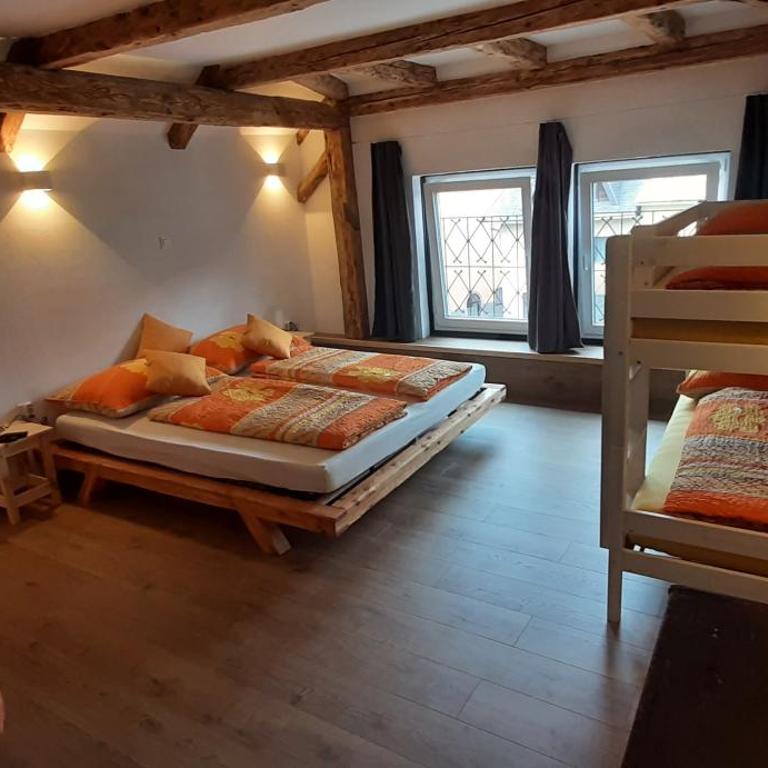 Bed & Breakfast - K2 Brunnen Haus - Familienzimmer - 9