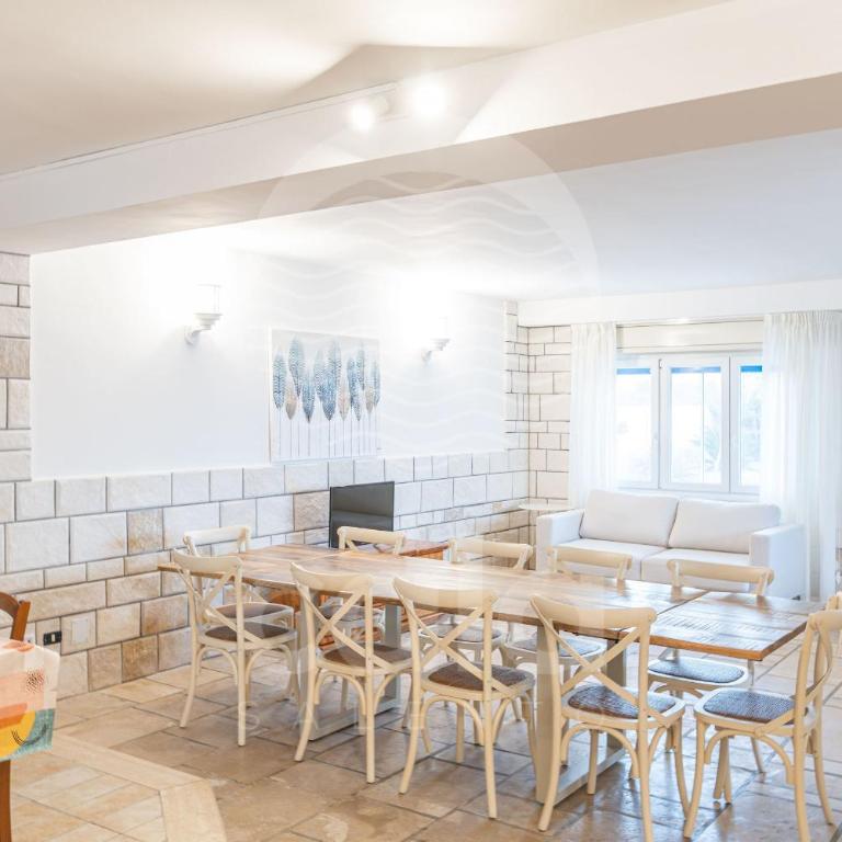 Villa Incanto-Piano Terra - Fronte mare By Cala Salento - Three-Bedroom House - 3