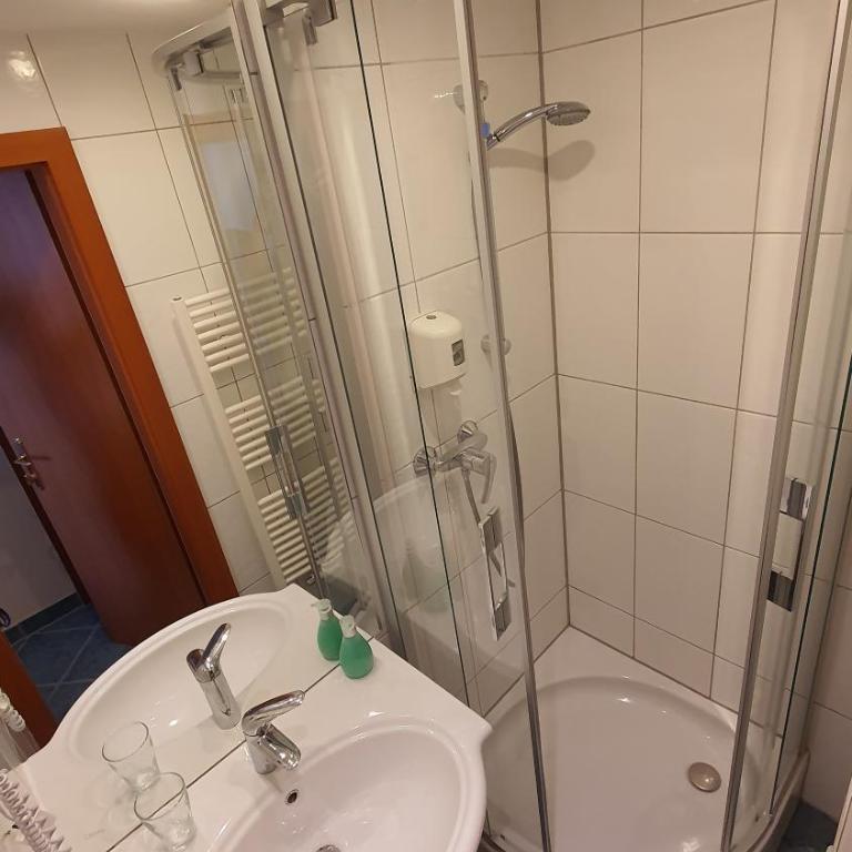 Stadthotel Kramer - Budget Doppelzimmer - 2
